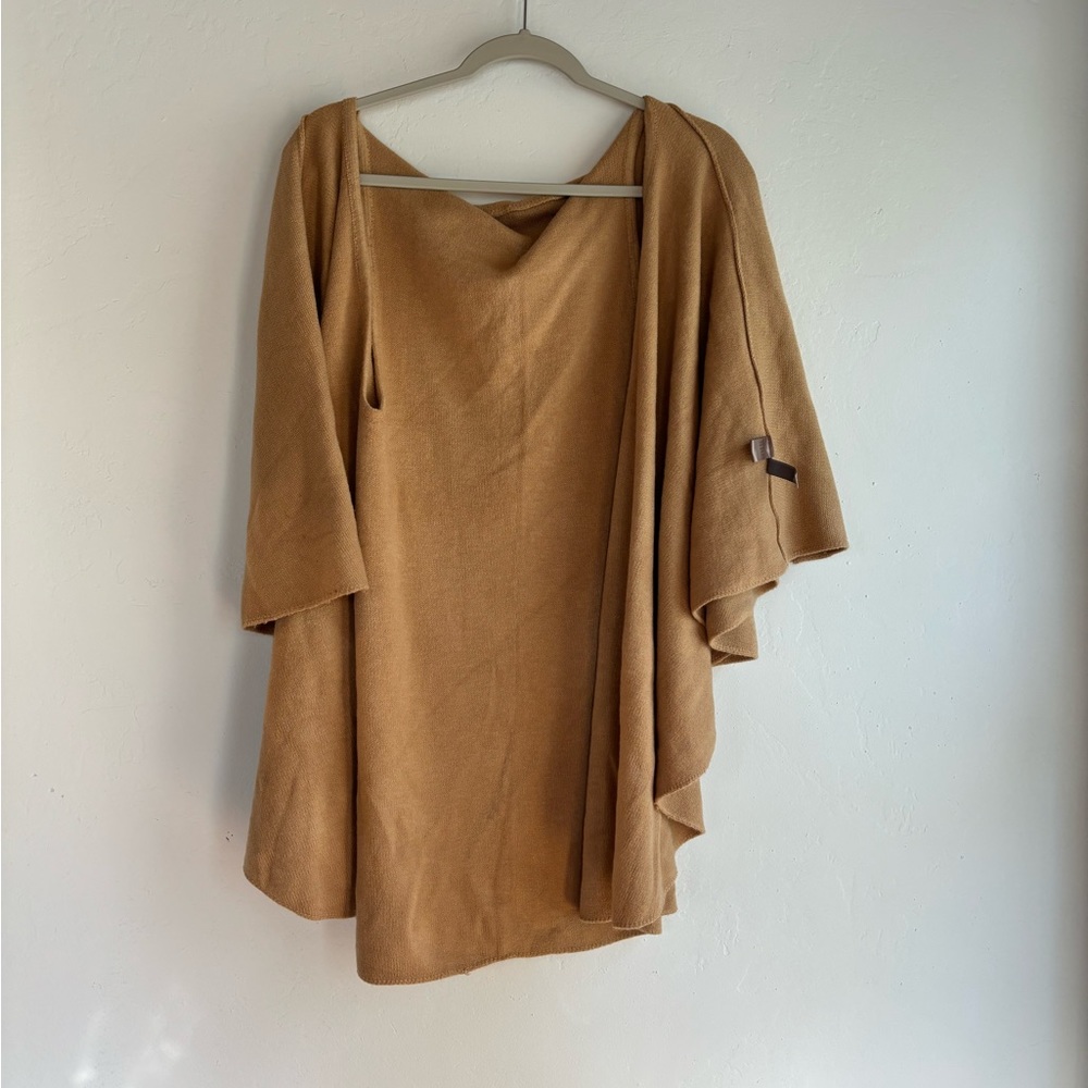 Ivy and Leo sleeveless cardigan